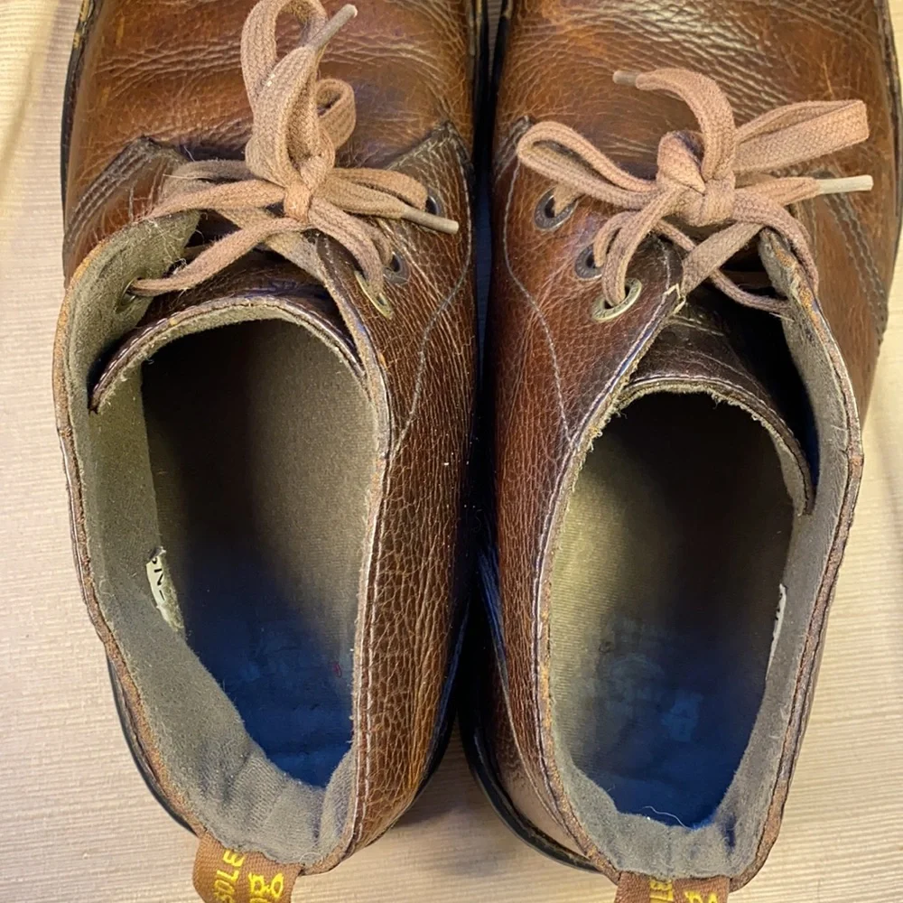 DrMartens leather lace up ankle boots EUC